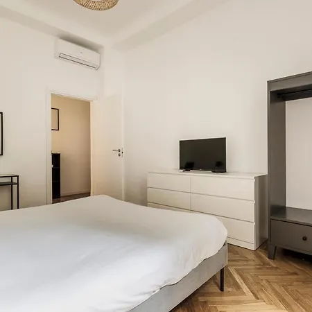 Luxury 4 Bedrooms Apartments Close To Duomo Milan Exterior photo